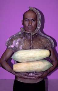 For his first solo at the Toot Yung Gallery, acclaimed Thai artist Montri Toemsombat chooses to explore a new medium: painting.