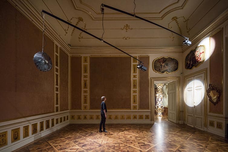 Olafur Eliasson - Lights and Mirrors - Viennese Palace 04