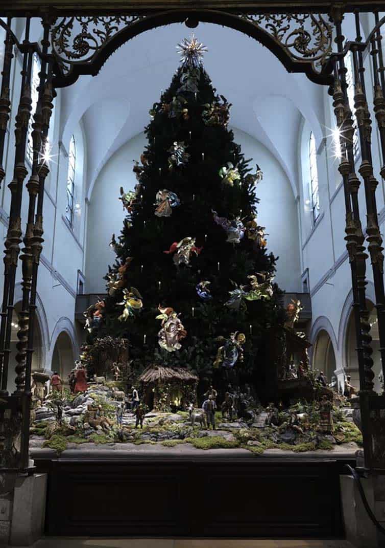 Creative Christmas Tree 2015 - Metropolitan Museum of Art - New York City - USA