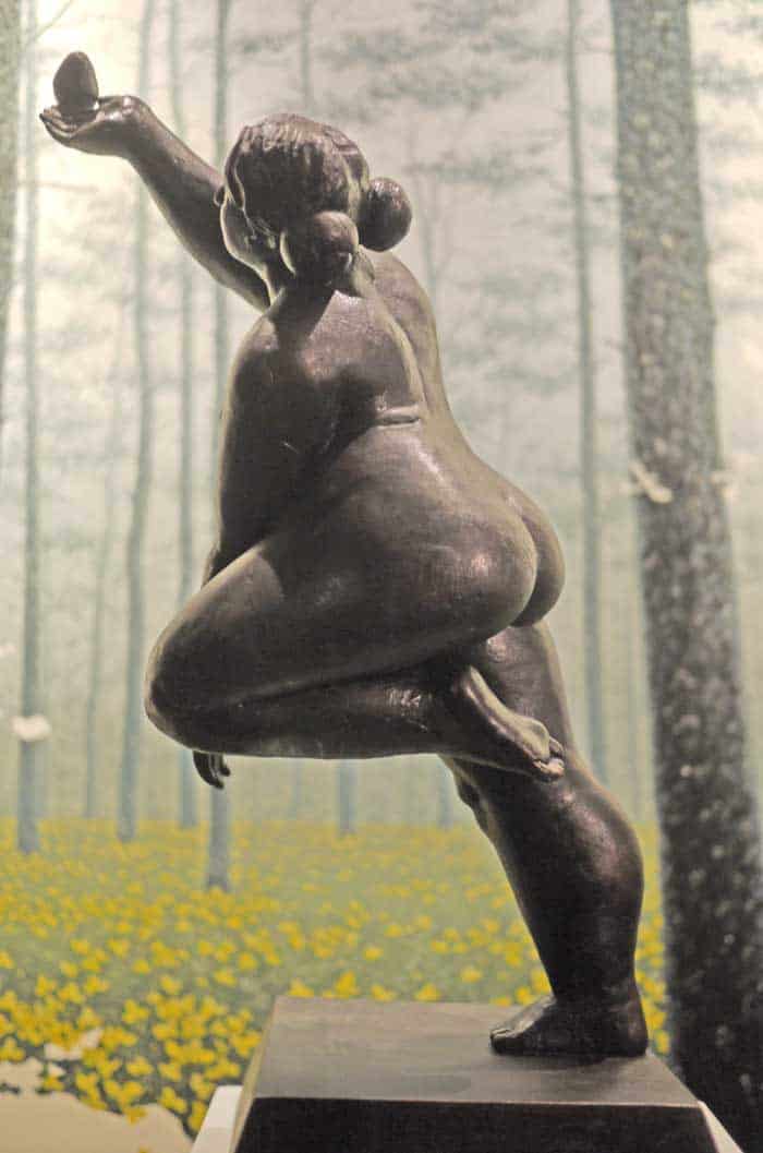 Sculptures for sale - Ath - Lifting - Lady 35 - 20 x 15 x 58 - 6-5
