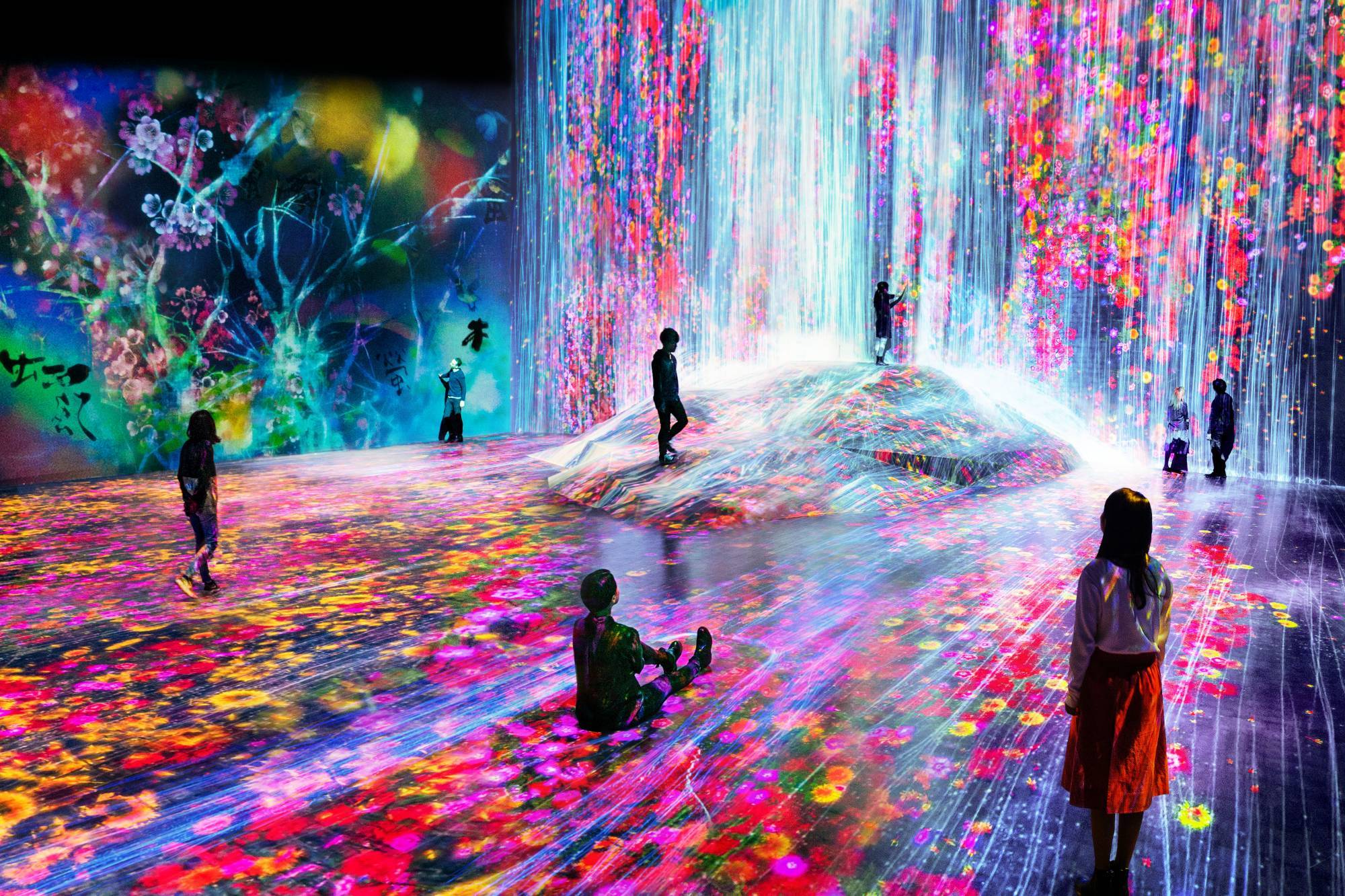 Teamlab borderless Crystal Fireworks - Hari Raya Puasa 2019